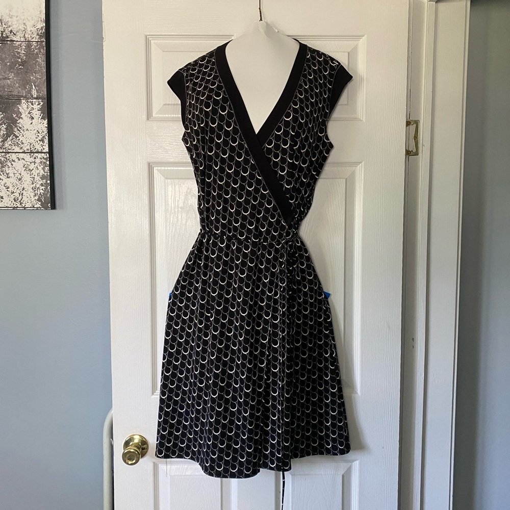 10 year Class reunion dress- Nine West, size small.